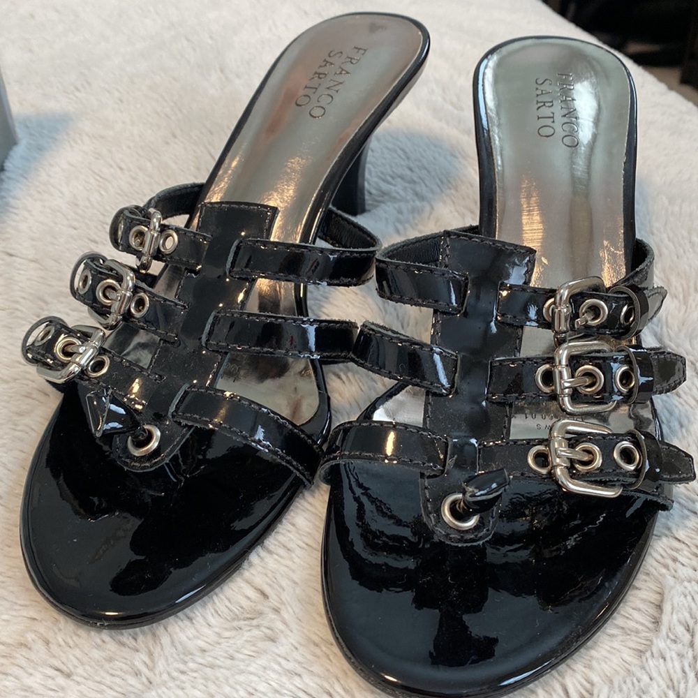 Franco Sarto Black Patent Buckle Strappy  Sandal 3 inch Heel L-News size 9 w box